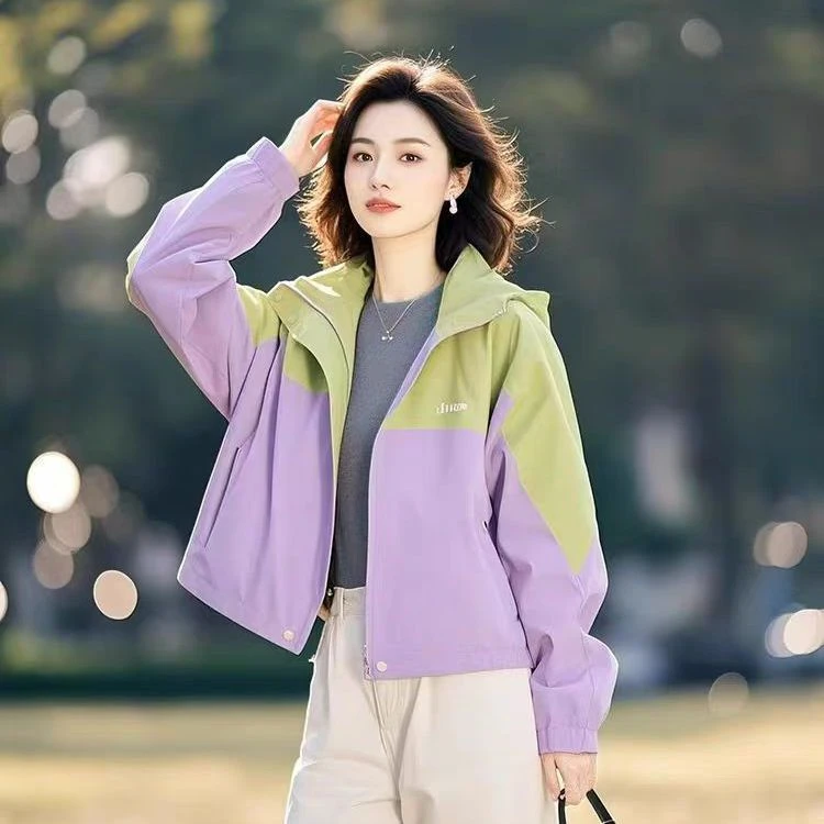 2025超火春装高级感超好看冲锋衣女减龄漂亮洋气休闲紫色连帽外套