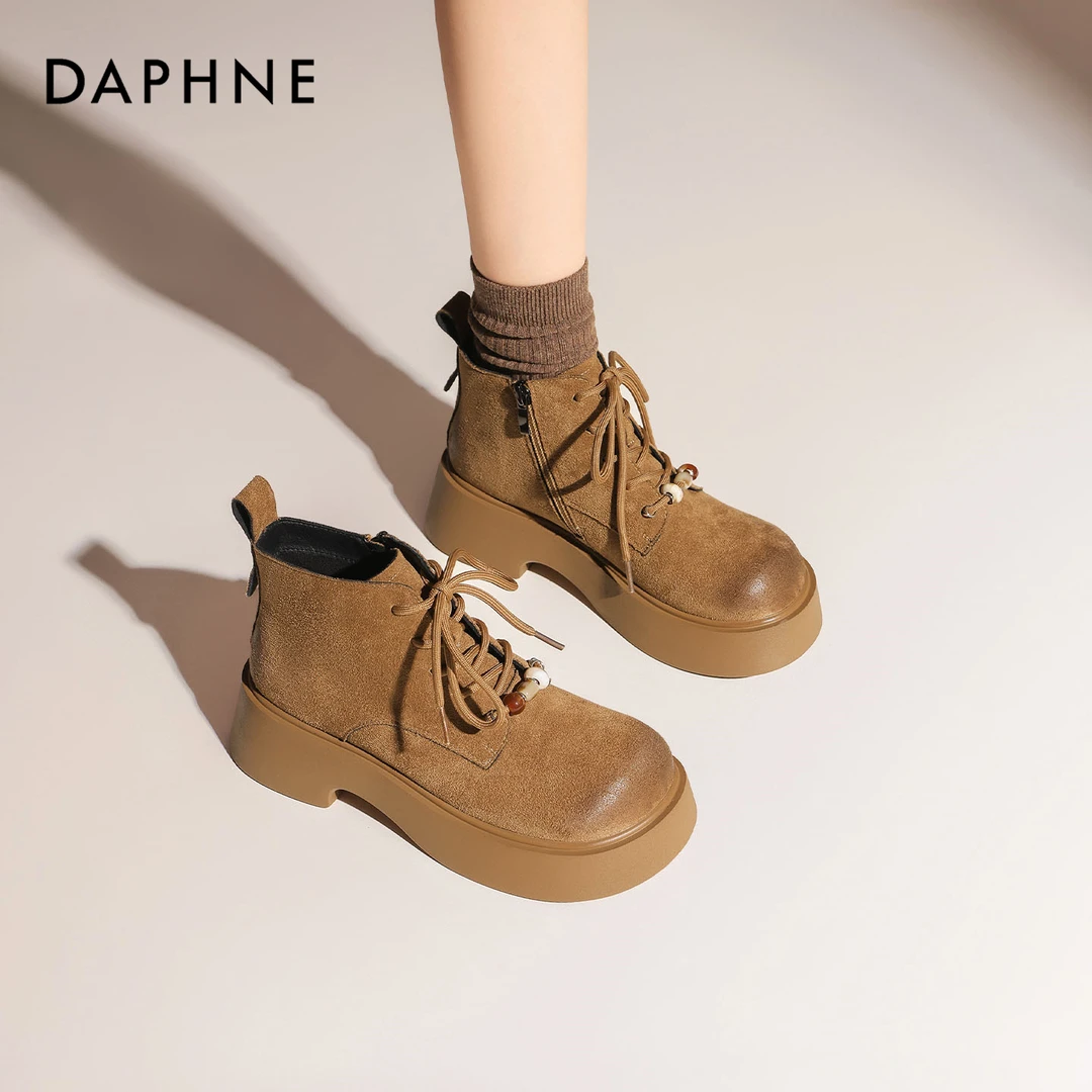 达芙妮英伦风马丁靴女靴2025秋季新款户外旅游西部靴复古厚底短靴