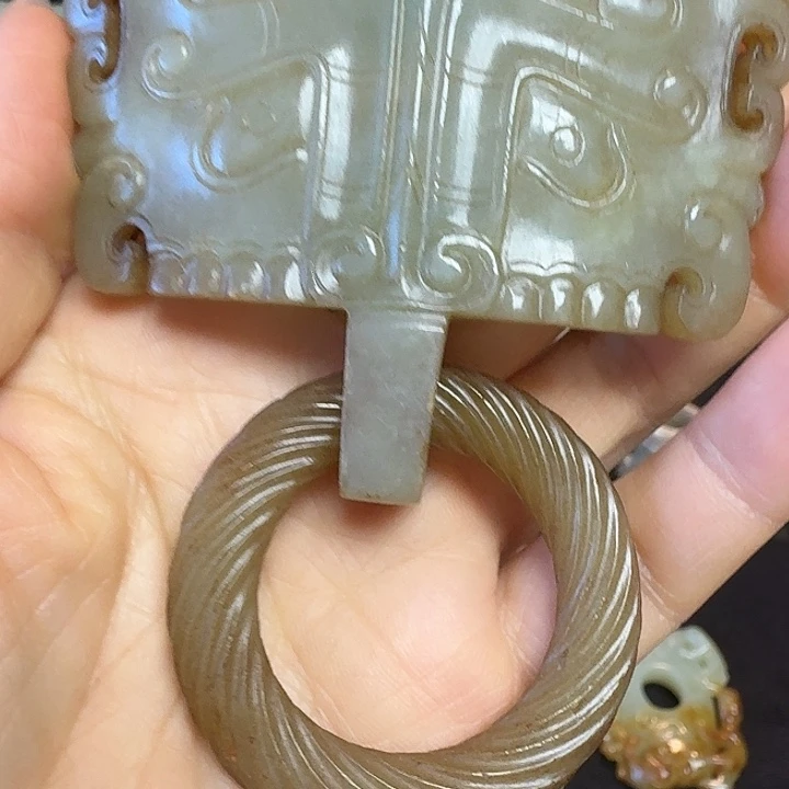 和田玉挂件未镶嵌v**转