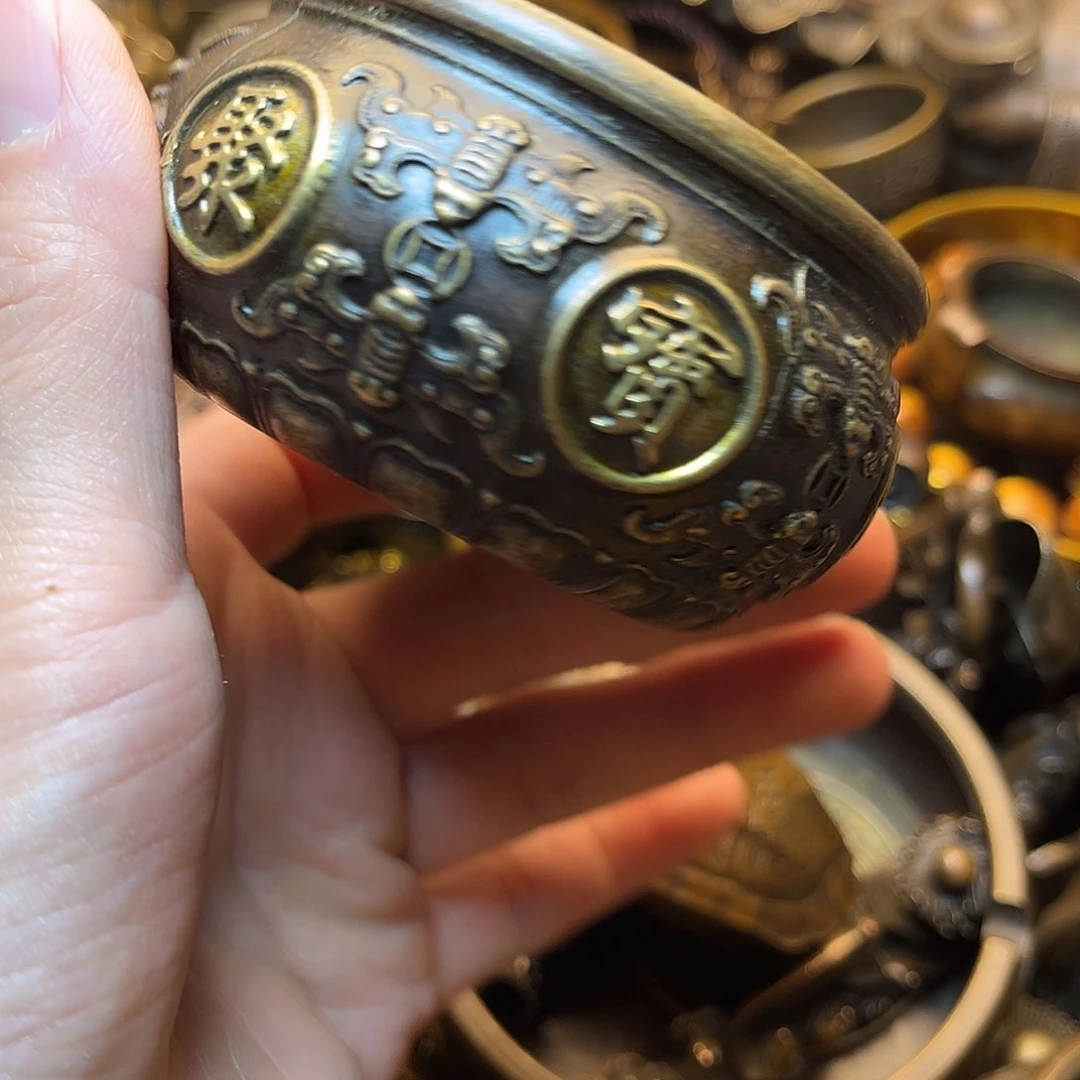 精美铜器工艺品等