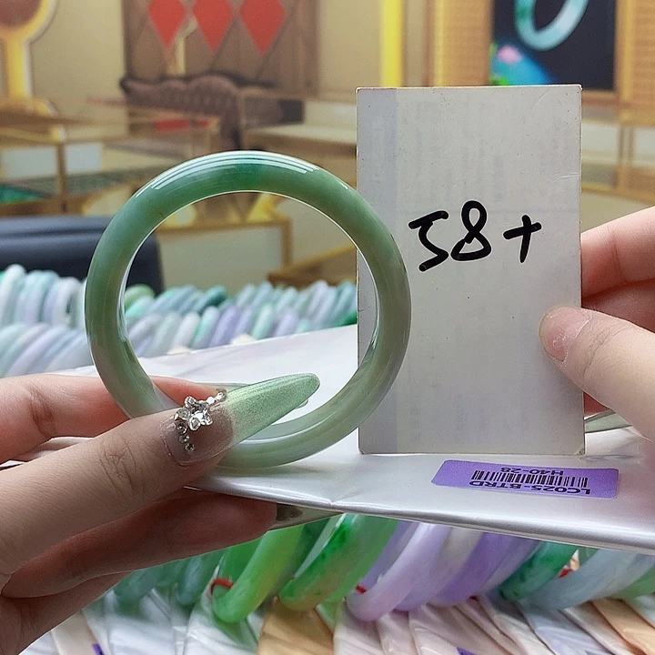 未镶嵌手镯翡翠nn