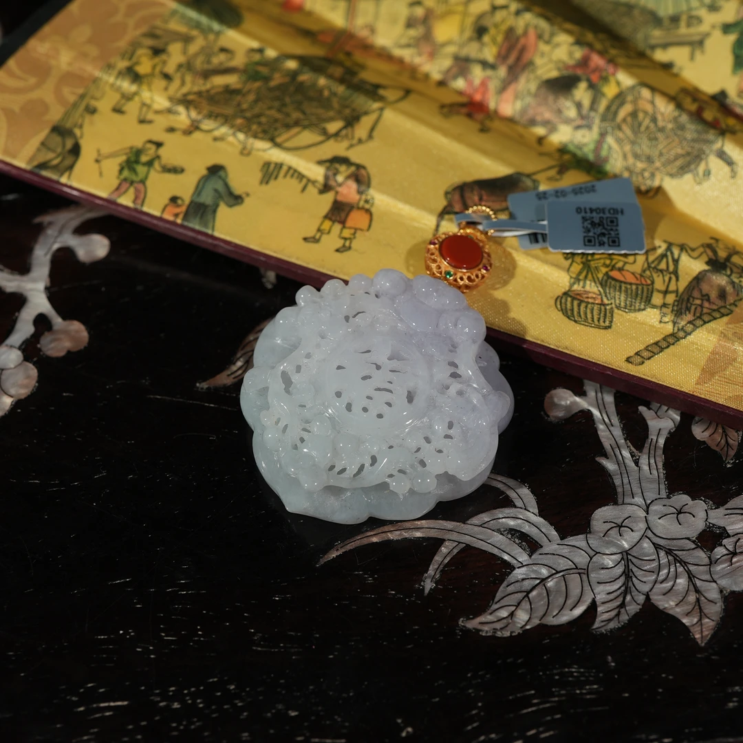 2.25香港王老板-翡翠吊坠kd47