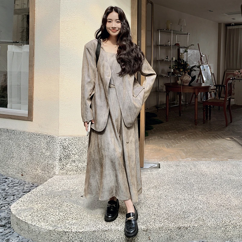 高级感气质套装老钱风松弛感穿搭西装外套吊带连衣裙两件套女早秋