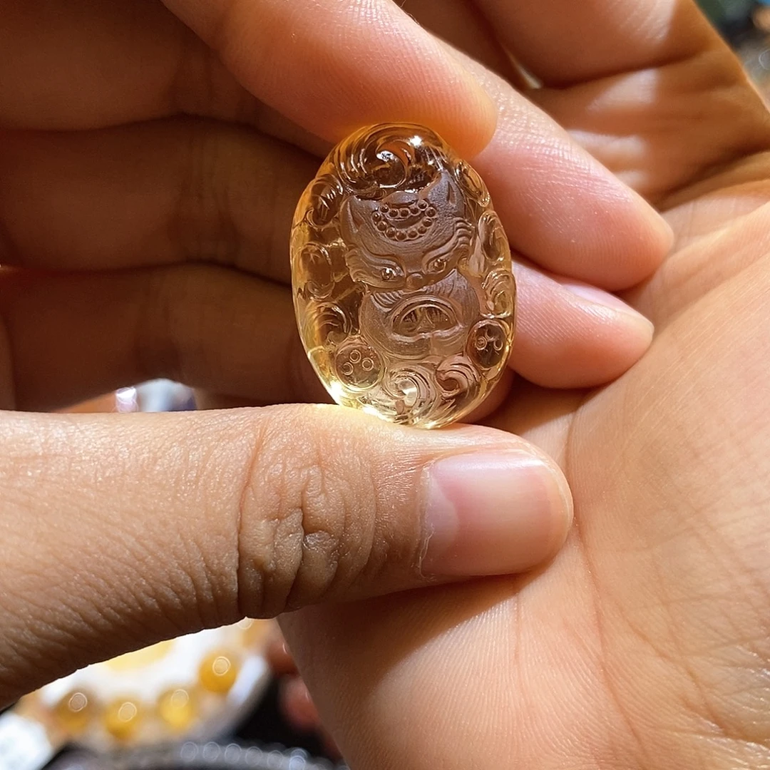 球***王未镶嵌颈饰水晶黄水晶