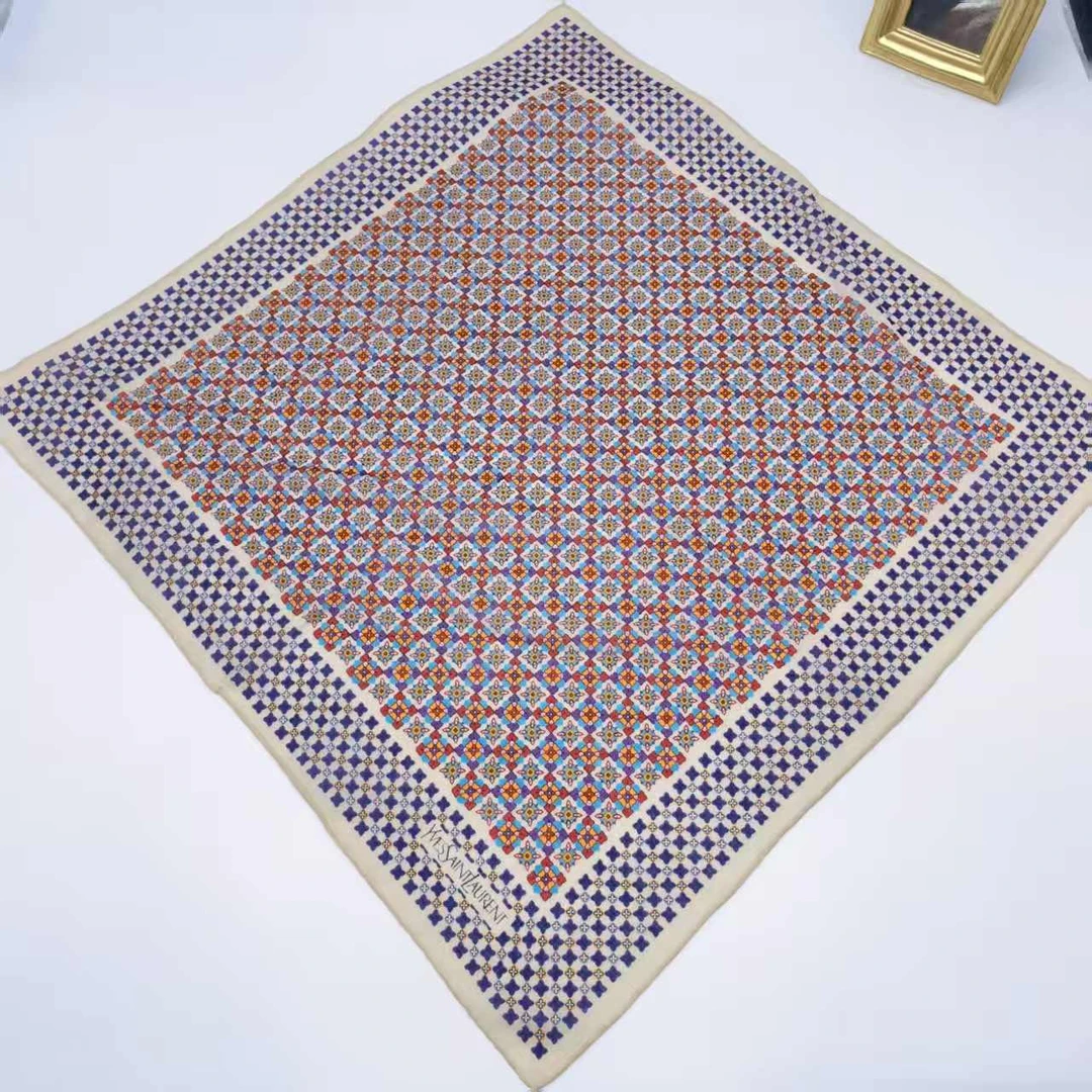 95新 YSL/圣罗兰 海囤/圣罗兰/丝巾/yy12656