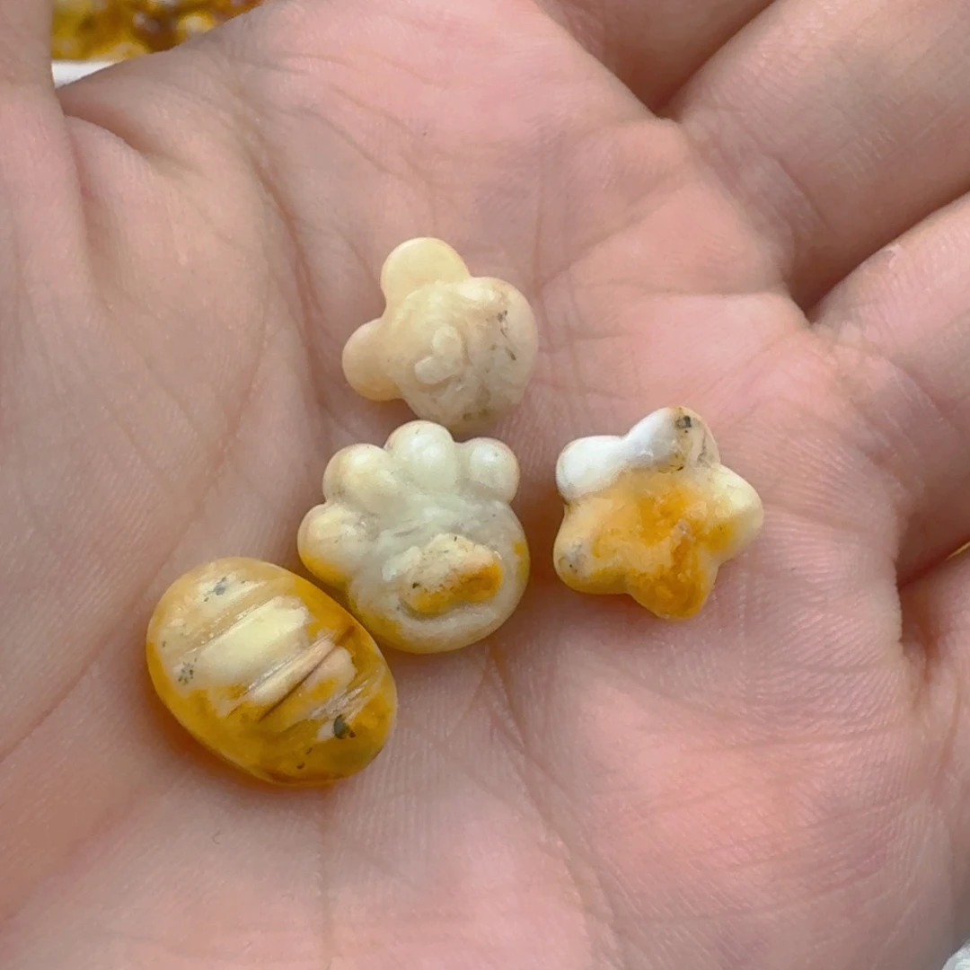裸石蜜蜡未镶嵌带粉四个 15/g