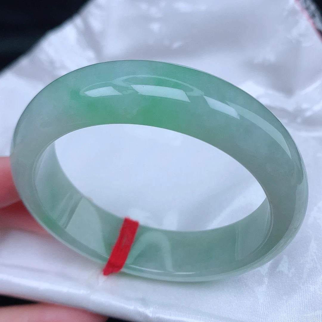 未镶嵌手镯翡翠天然