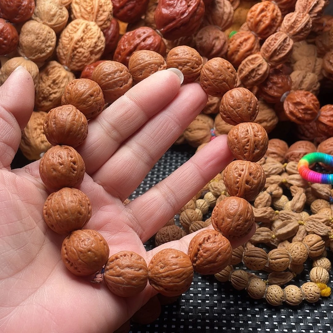 钱***飞文玩核桃手串光头