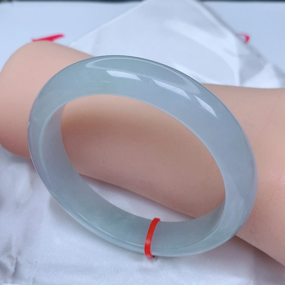 【闪购商品】翡翠手镯未镶嵌远*，56