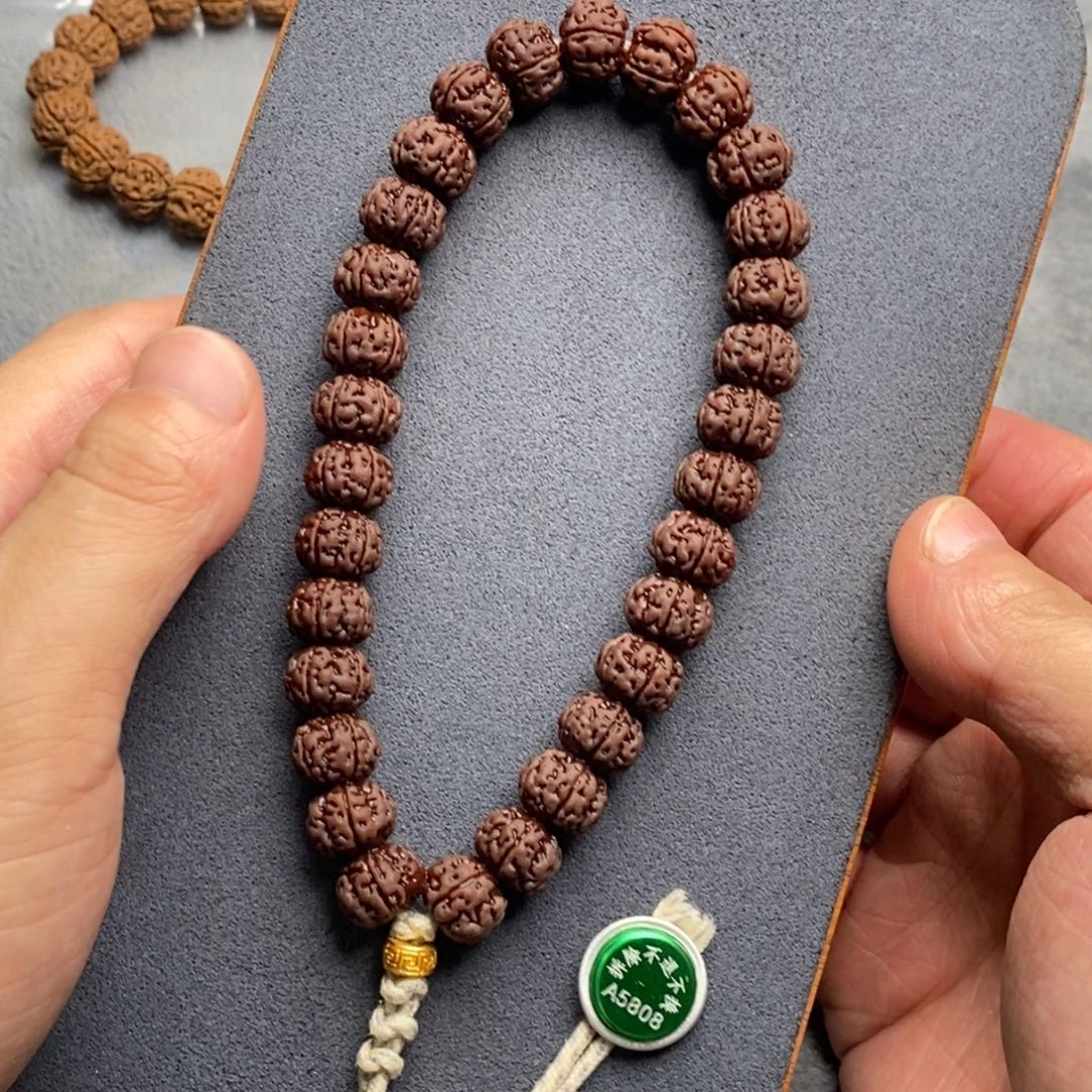 王***金金刚菩提吊坠老树王