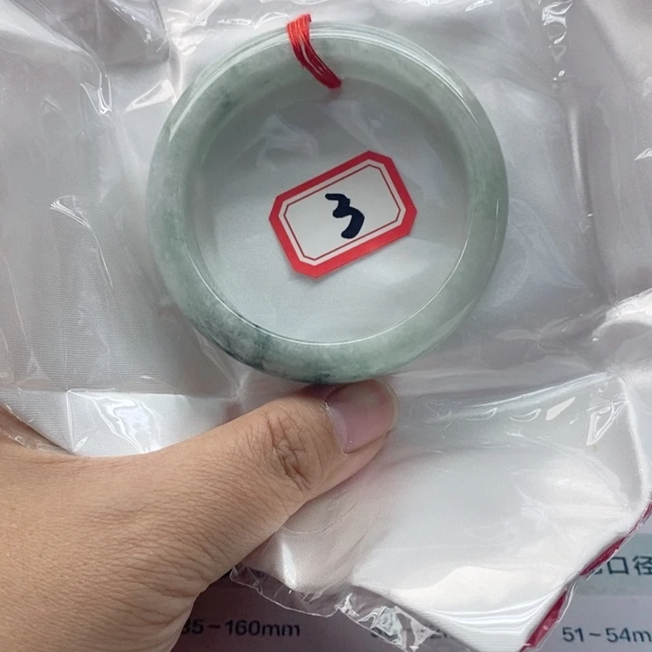 翡翠未镶嵌手镯翡翠
