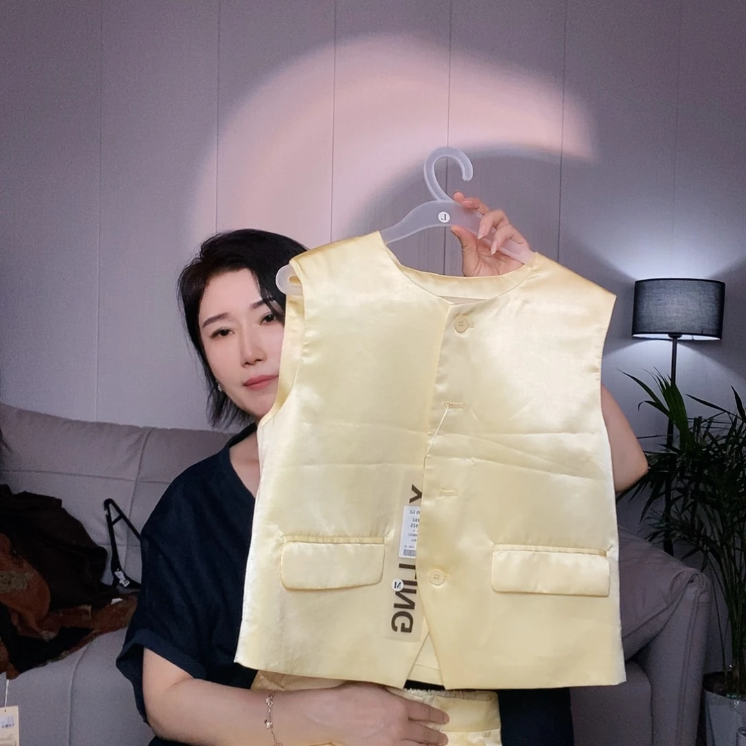 M码醋酸套装去拍去拍