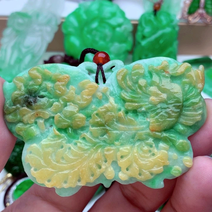 吊坠(不含链)未镶嵌翡翠