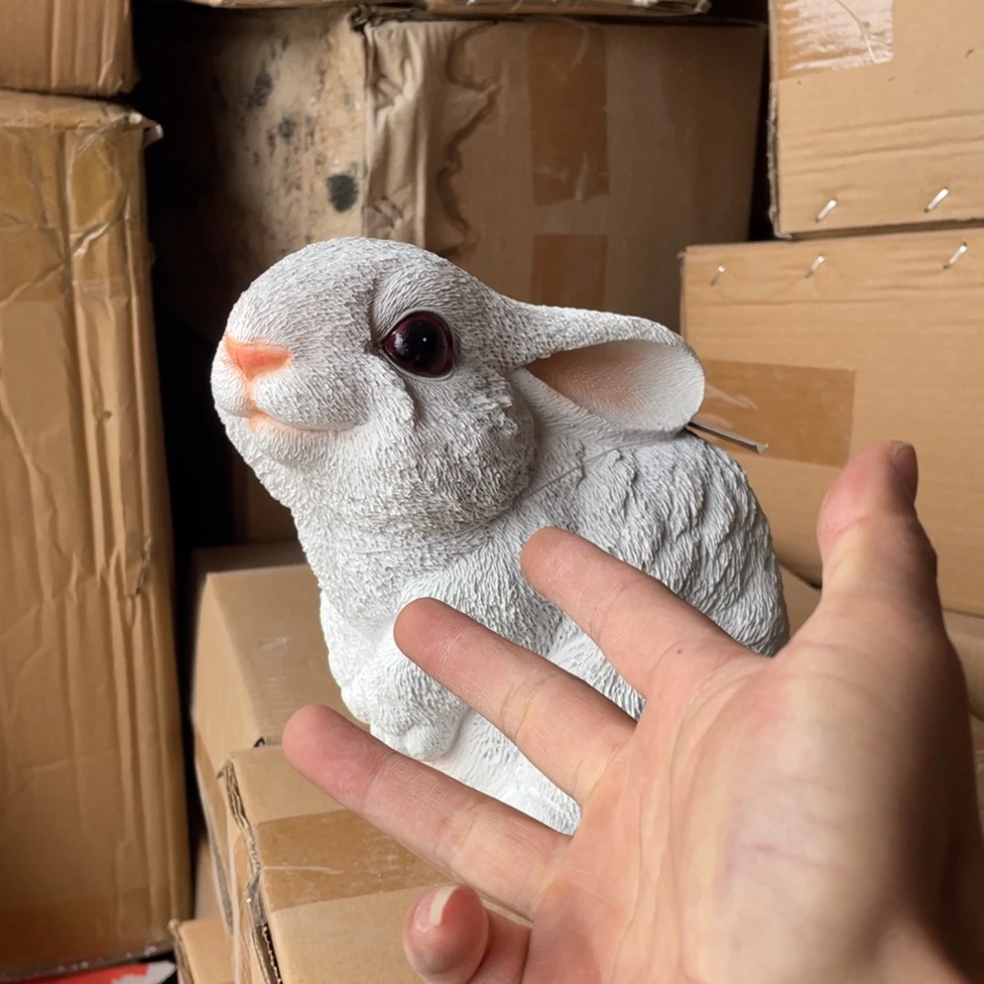 【闪购商品】树脂仿真小白兔一个摆件