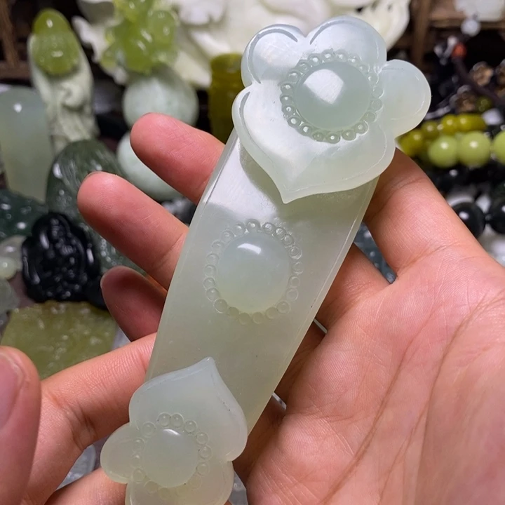 金***串岫玉未镶嵌岫玉手把件