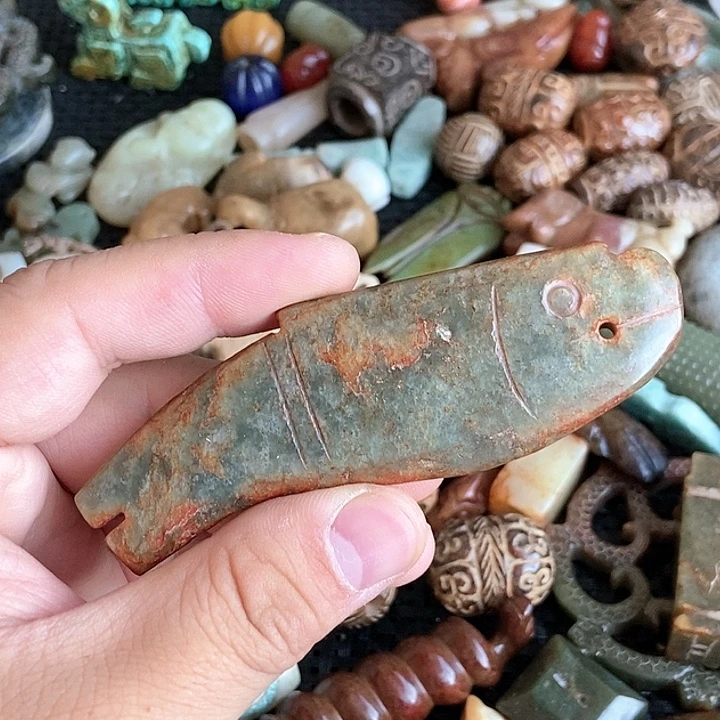 和田玉未镶嵌颈饰51