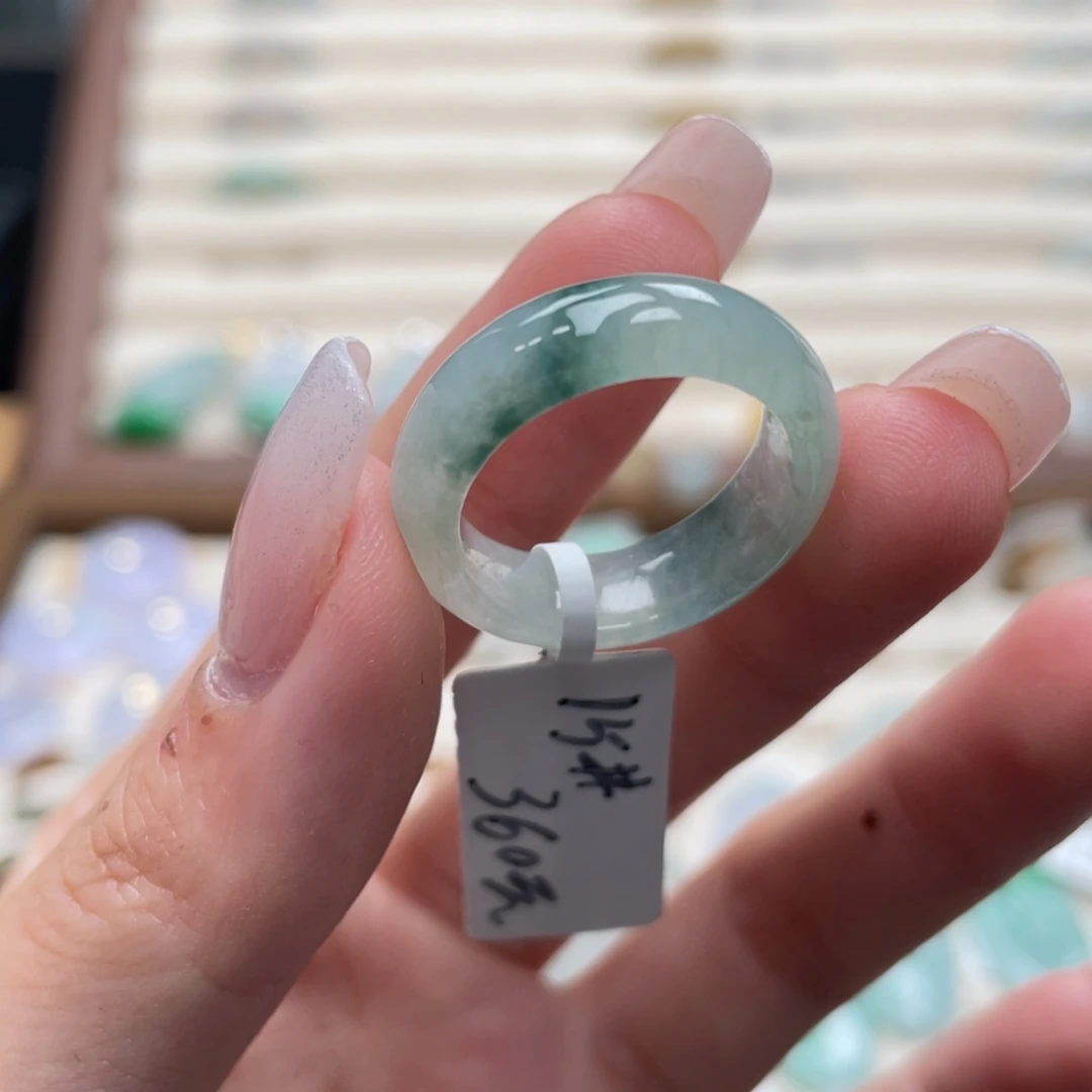 翡翠未镶嵌戒圈a33港圈15冰飘花