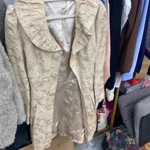 编号84女士衣服直播间为准
