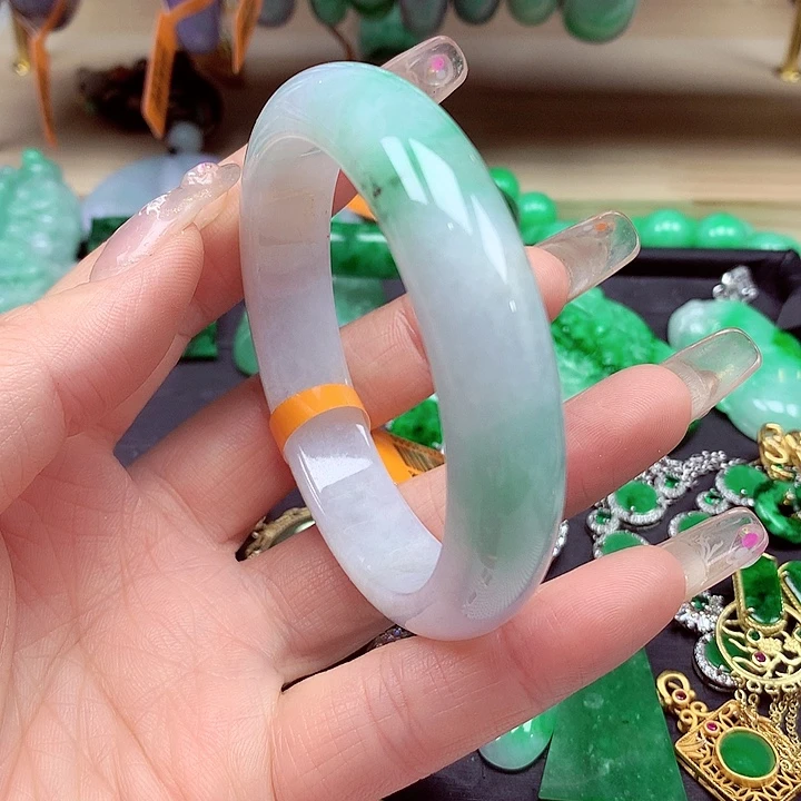 翡翠未镶嵌手镯翡翠