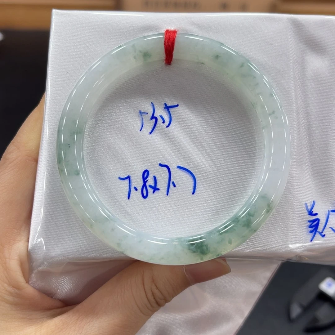 未镶嵌手镯翡翠翡翠