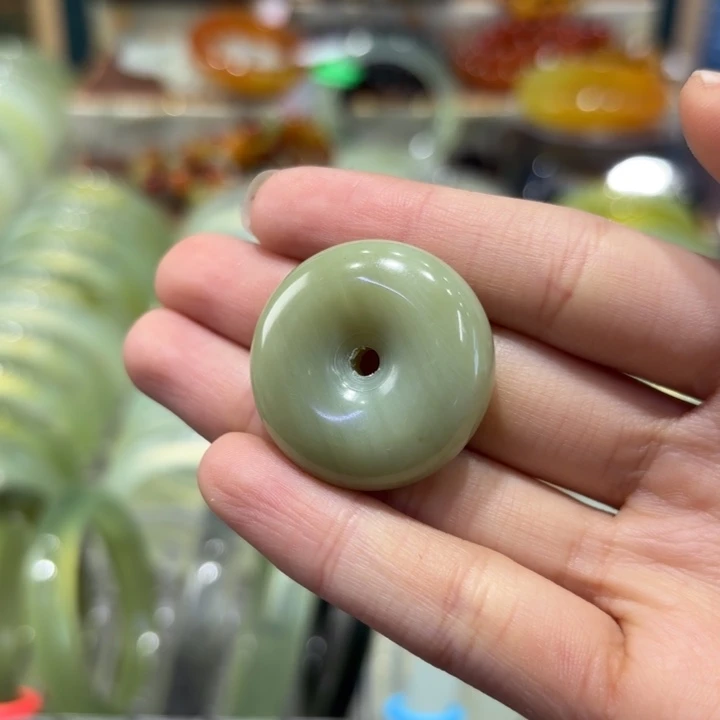 岫玉未镶嵌手镯天然