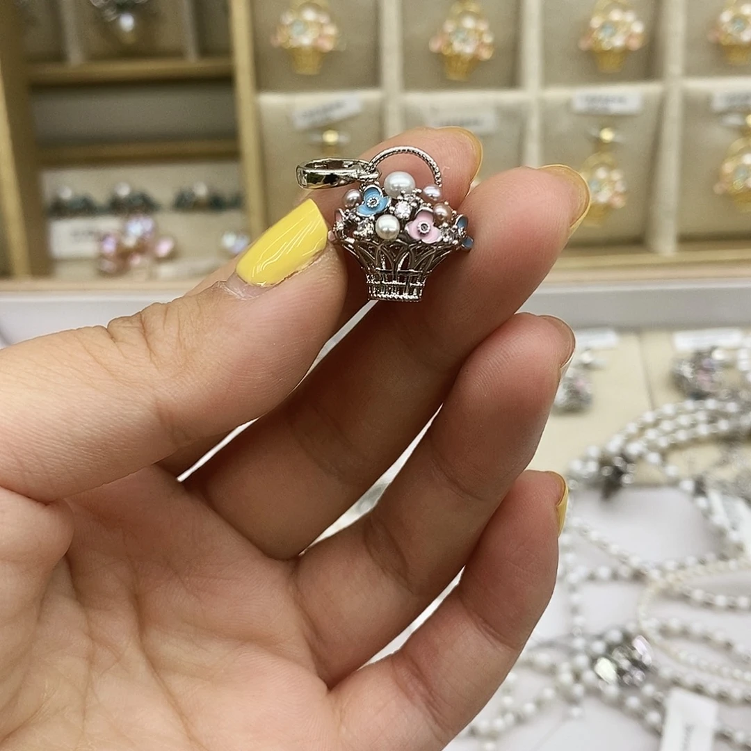 颈饰未镶嵌淡水珍珠