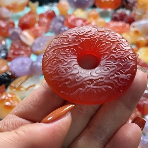 未镶嵌颈饰玛瑙/玉髓琪*