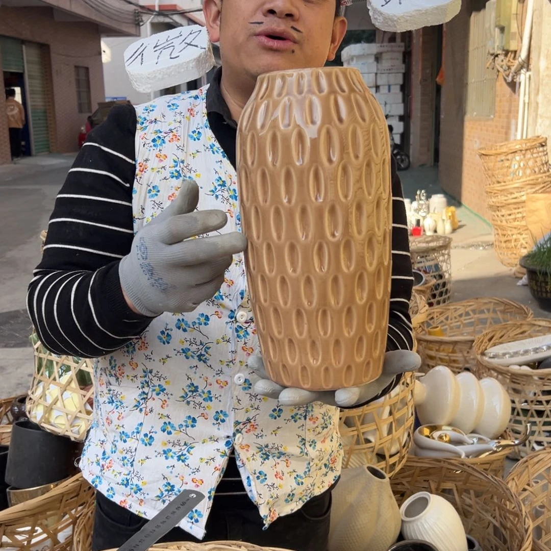 摆件110 号高中低温陶瓷工艺瓶（部分微瑕）