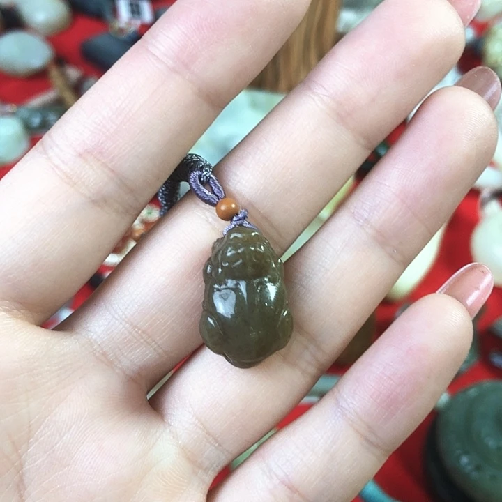 和田玉未镶嵌颈饰貔貅