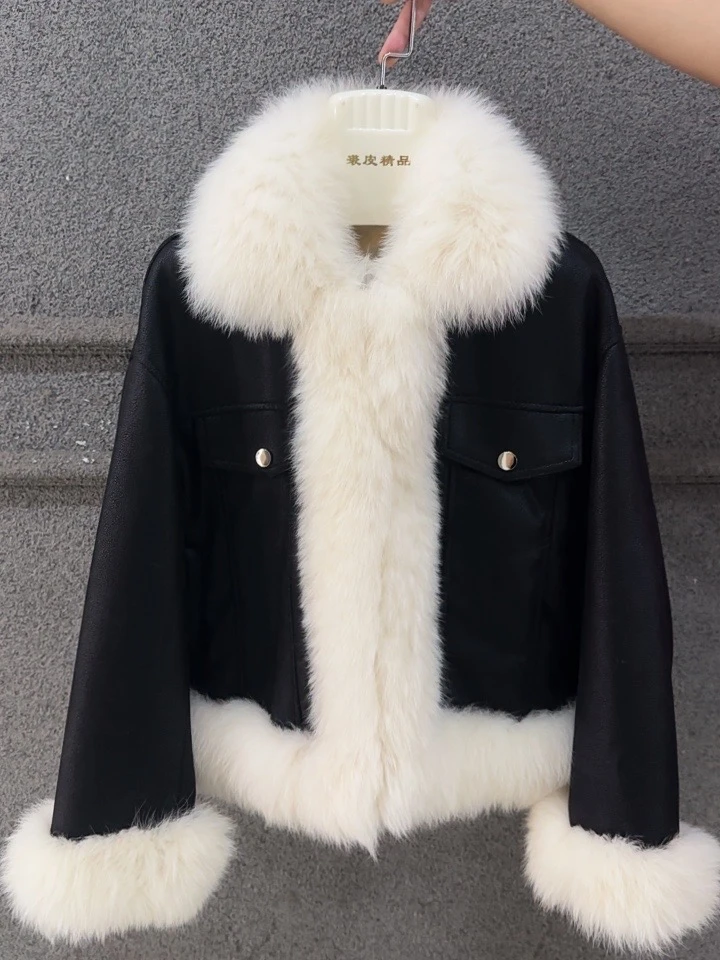 DOUSHEHUI   雪城故事狐狸毛麂皮绒皮草服饰