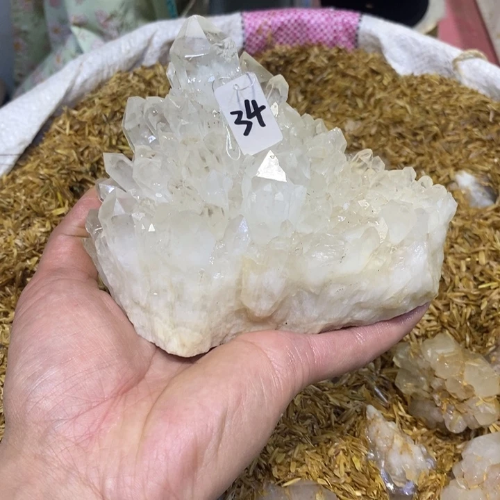 水晶水晶原石摆件未镶嵌一**知