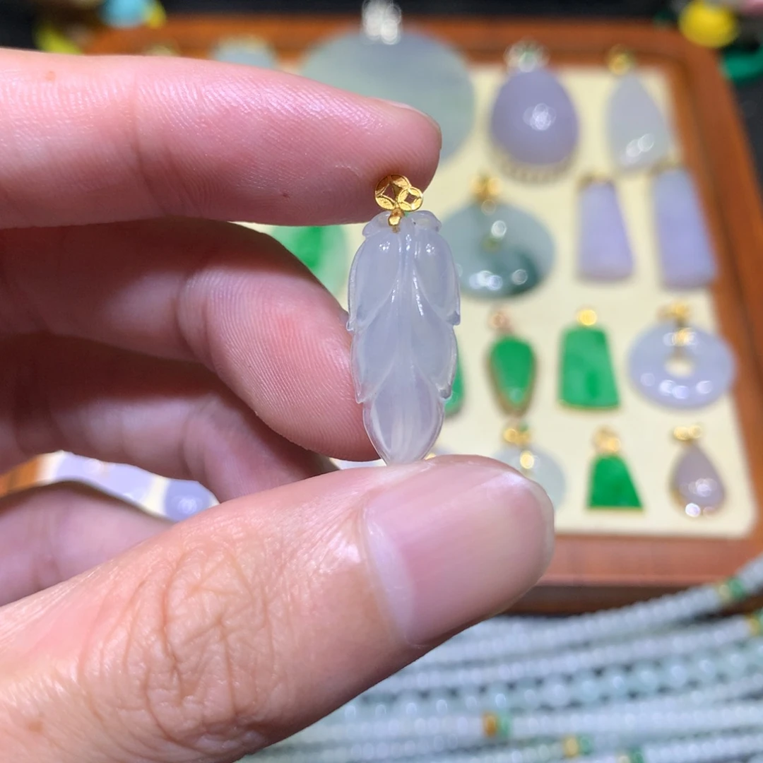 吊坠(不含链)18K金镶嵌翡翠