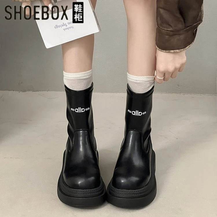 达芙妮旗下鞋柜时装靴秋冬烟筒靴秋季圆头鞋子百搭款女皮靴