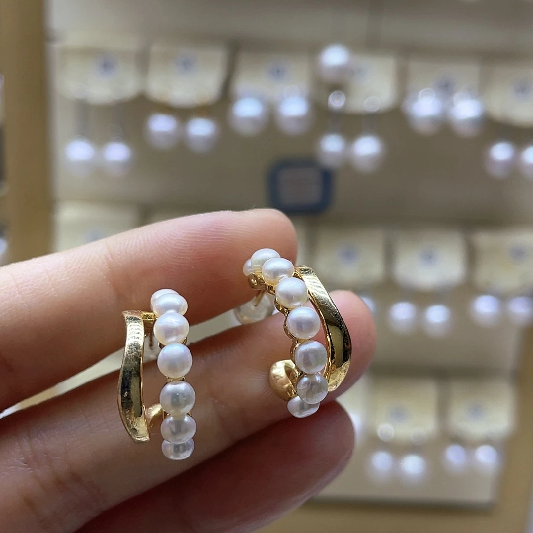 银S925镶嵌淡水珍珠耳饰