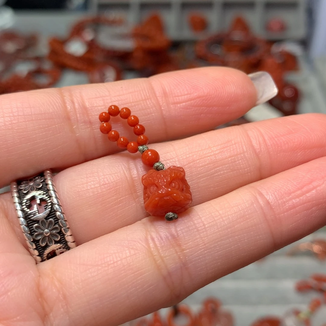 【闪购商品】南红玛瑙滴溜未镶嵌