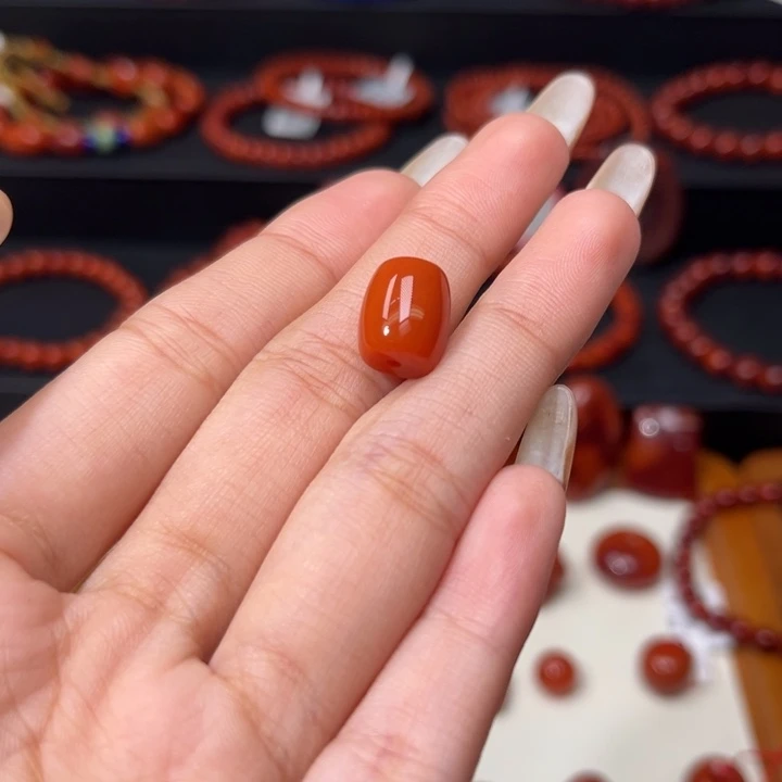 南红玛瑙未镶嵌满肉柿子红桶珠9X11mm