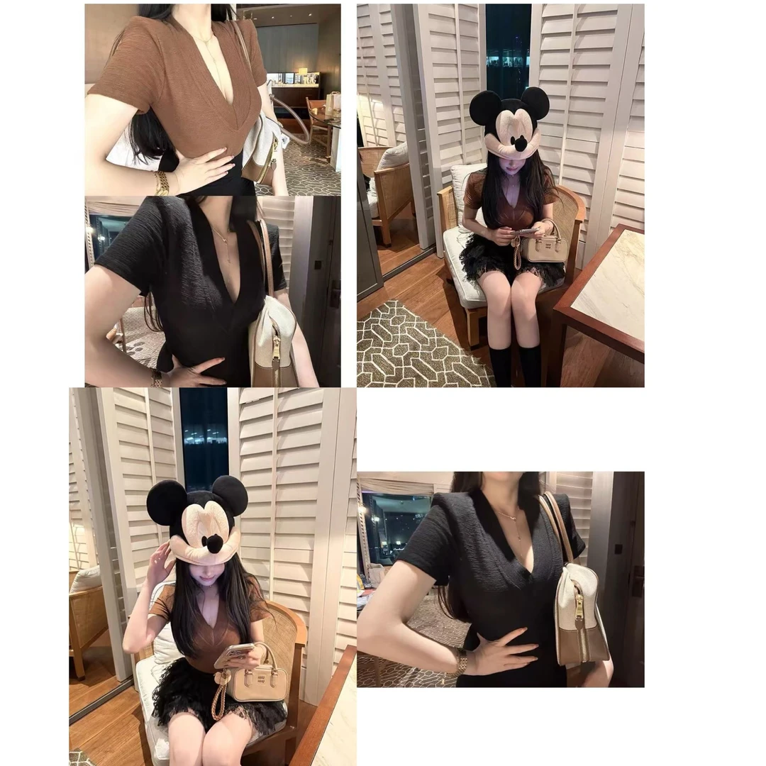 2025网红夏季韩版气质V领纯欲风T恤方领设计感夏季显瘦小众短袖女