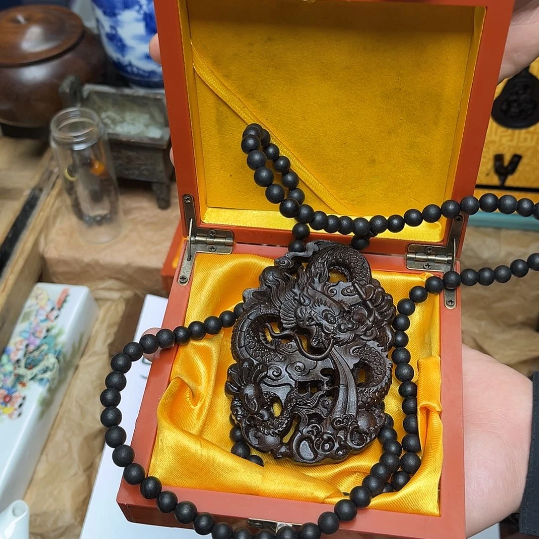 大叶紫檀（黑酸枝木类）