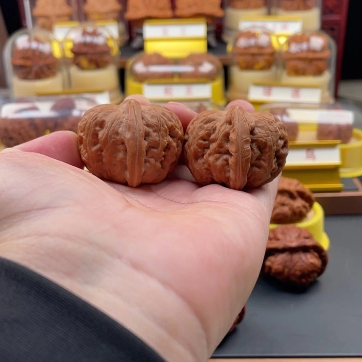 把件文玩核桃平谷元宝，尺寸42