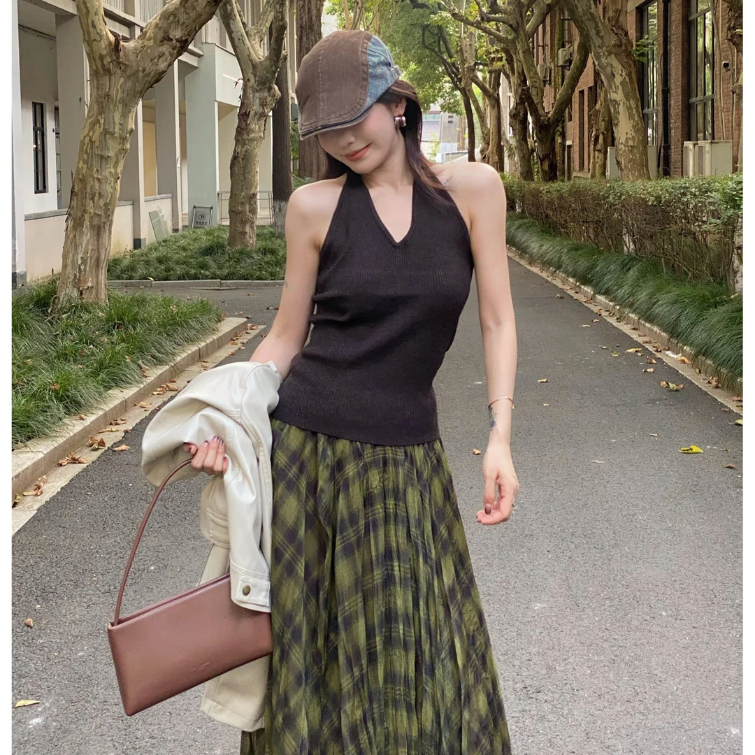 【辣妹】纯欲辣妹挂脖背心