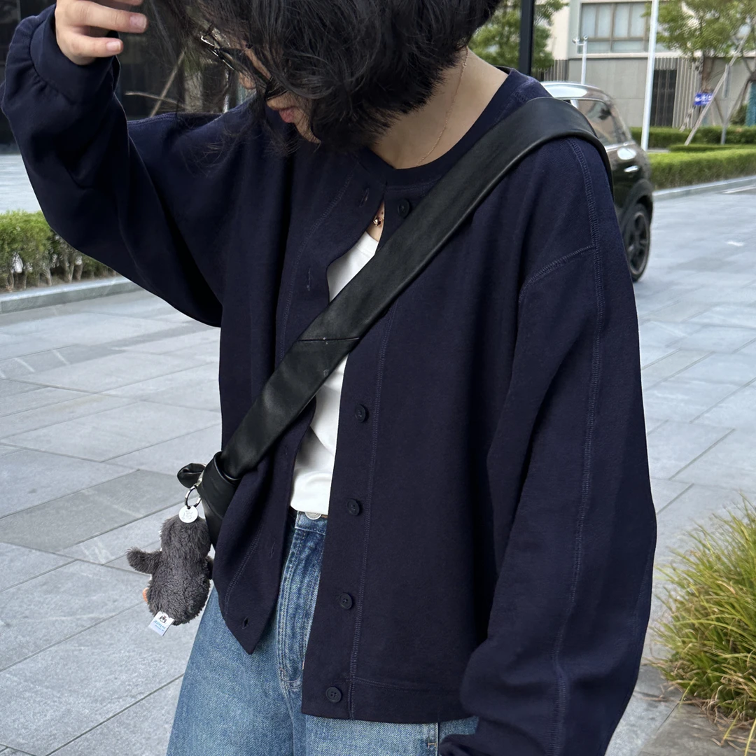 【王小姐】特殊面料 肌理感 藏青色 棒球外套