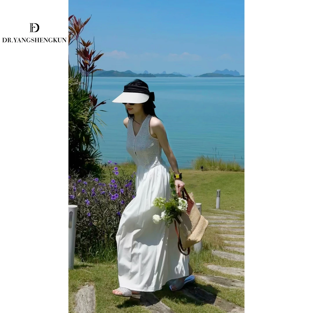 杨圣坤蕾丝拼接显瘦无袖连衣裙气质老钱风松弛感女装DR2502-2606