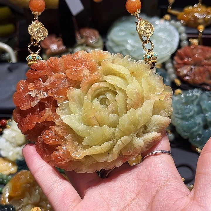 岫玉未镶嵌毛衣链