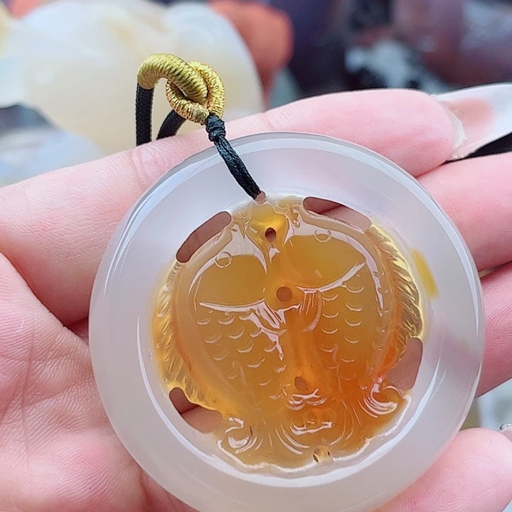 用***1玛瑙未镶嵌手饰吊坠