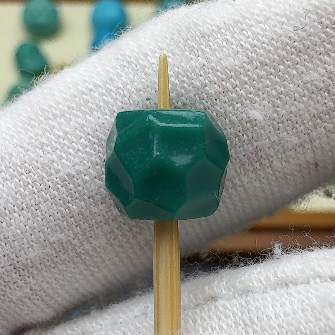 绿松石未镶嵌直切8