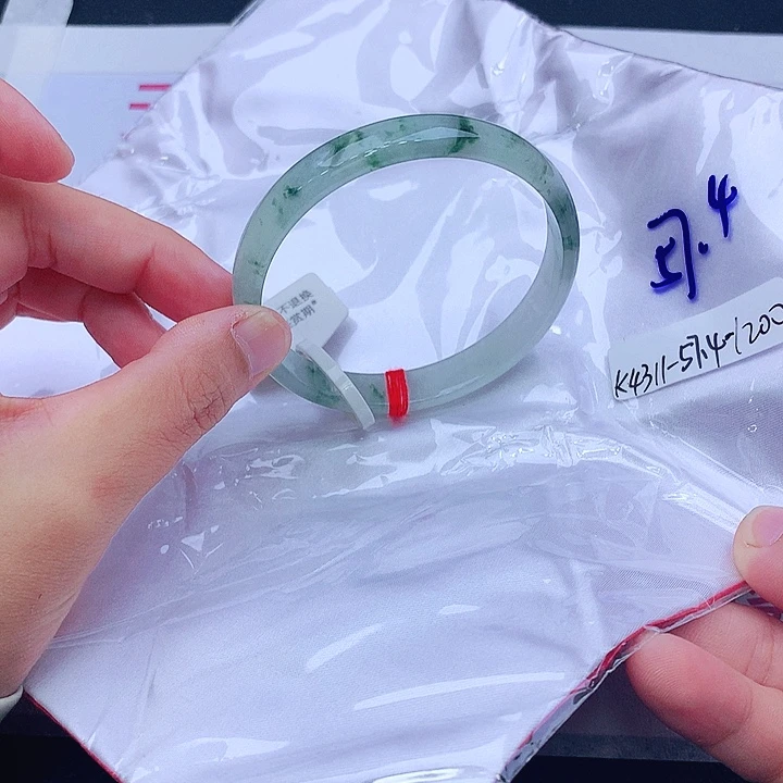 未镶嵌手镯翡翠翡翠