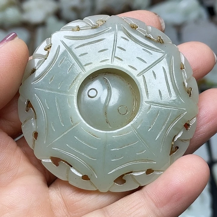 和田玉未镶嵌挂件