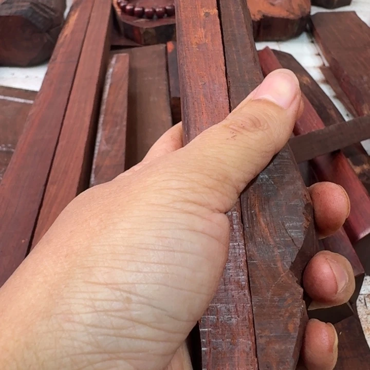 玉***羚小叶紫檀手串/手链11111211