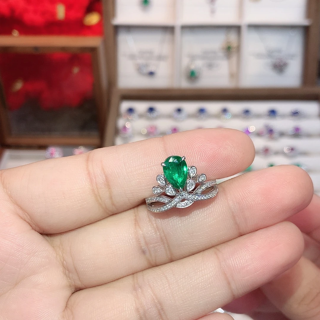 祖母绿戒指18K金镶嵌1.06ct/七天无理由