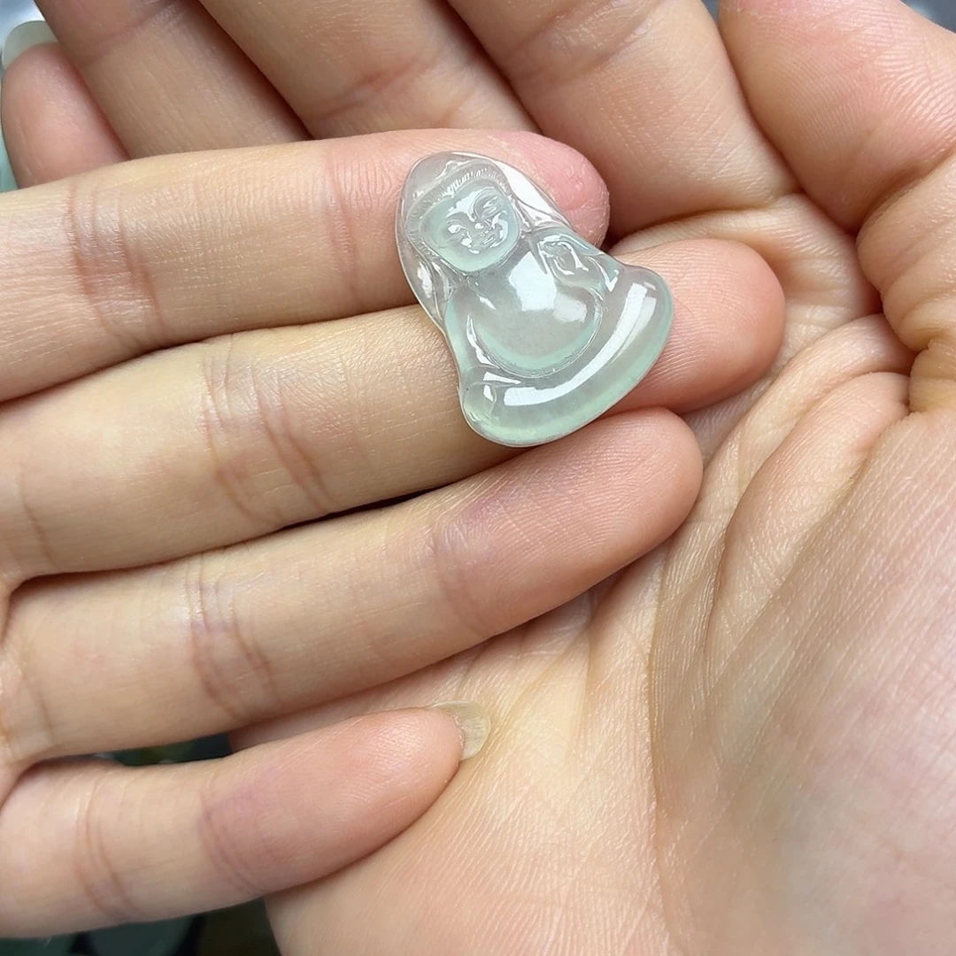 翡翠未镶嵌颈饰宝宝观音